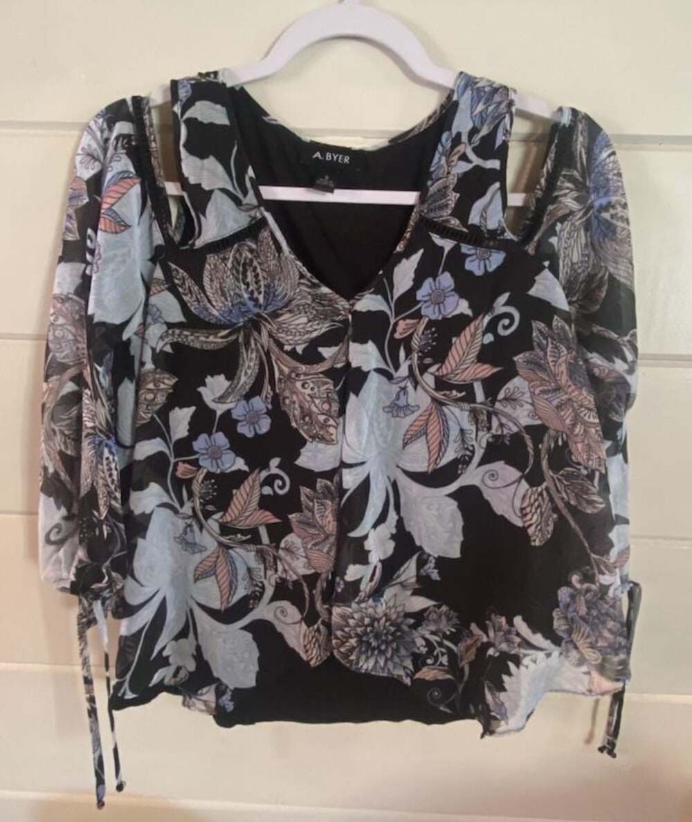 A. Byer Women's Floral Cold Shoulder 3/4 Sleeve Sheer Overlay Blouse